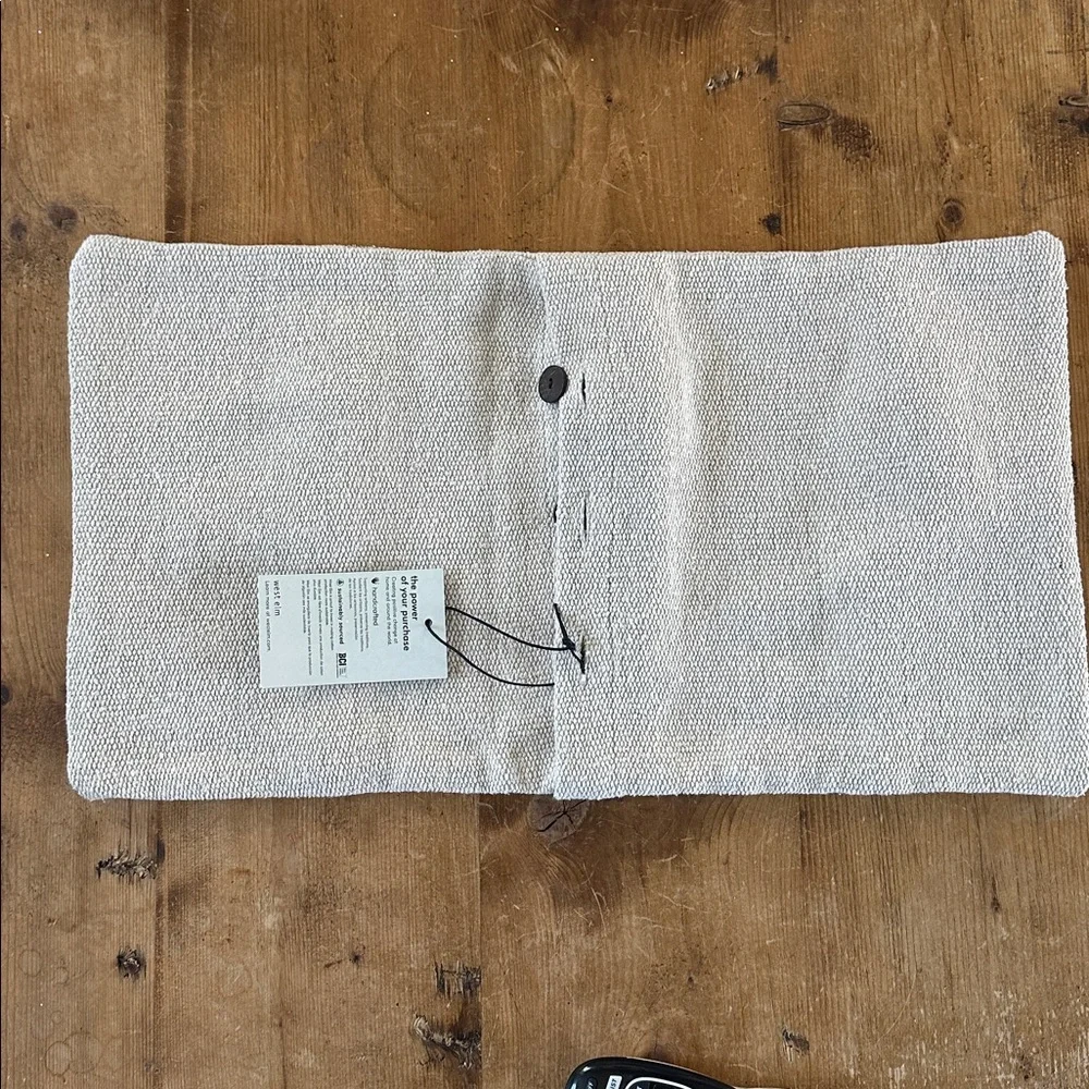 WEST ELM HANDCRAFTED PILLOW COVER NEW JUTE